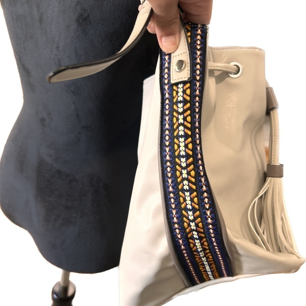 Urban Originals gray Bucket Bag drawstring opening/woven multicolor sides - Picture 5 of 12